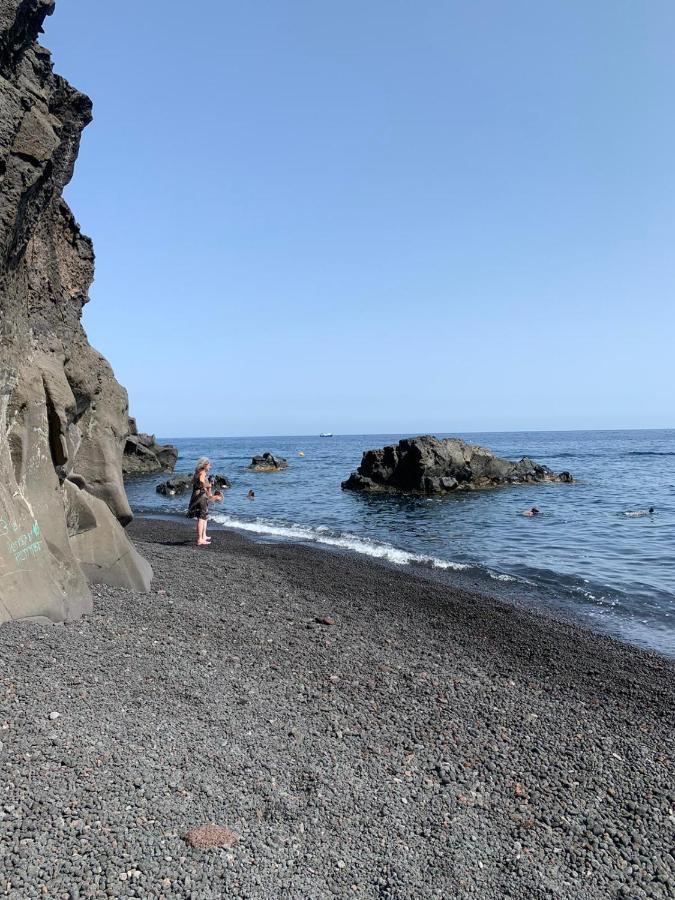 La Rosamarina Hotel Stromboli Bagian luar foto