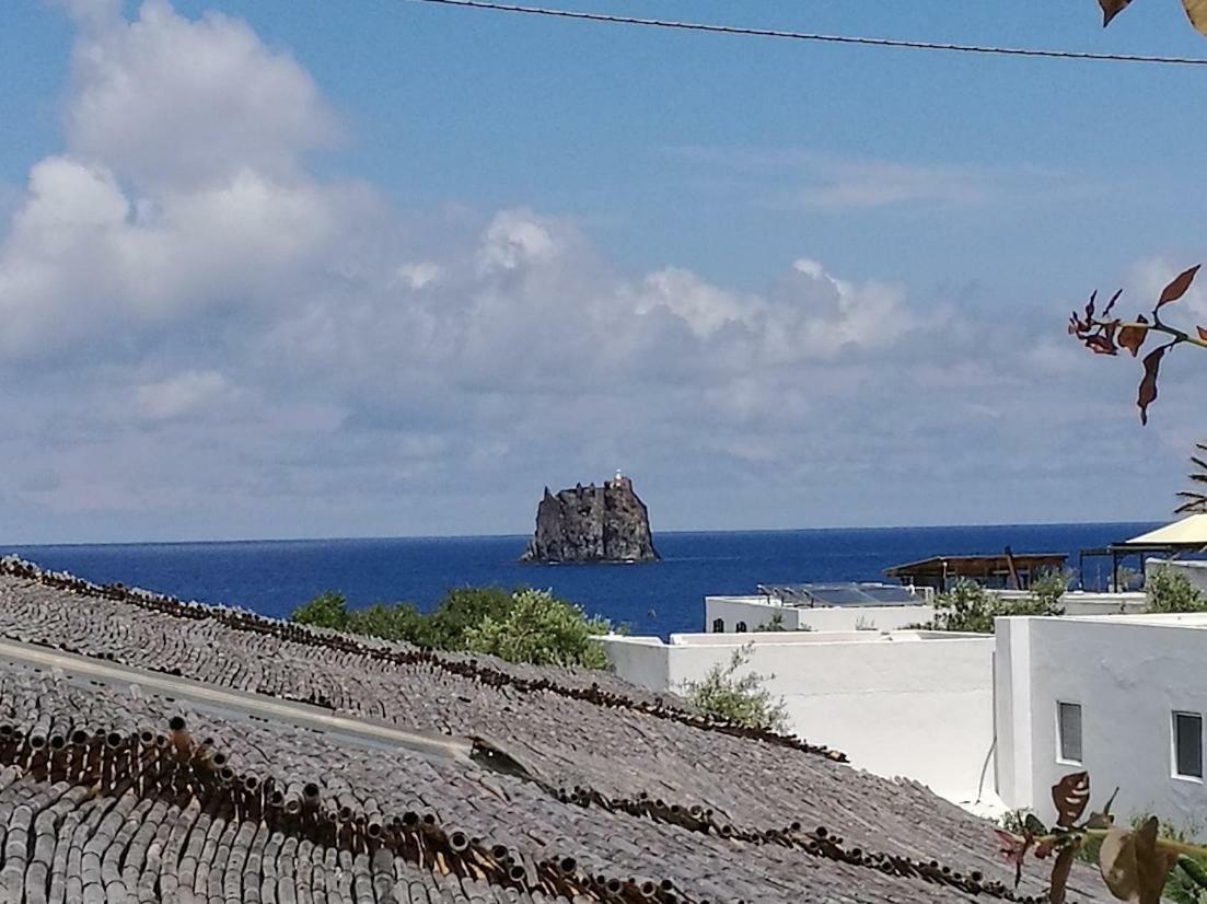 La Rosamarina Hotel Stromboli Bagian luar foto