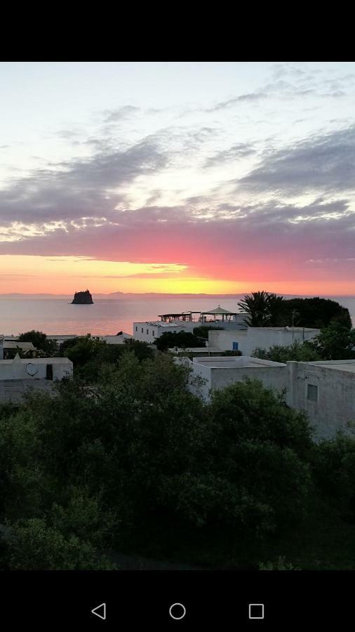 La Rosamarina Hotel Stromboli Bagian luar foto